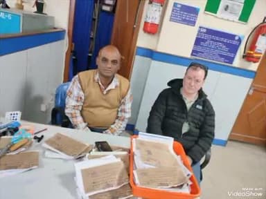 चौबट्टाखाल: पीएलबी एकेश्वर सुनील रावत ने भारतीय स्टेट बैंक एकेश्वर में आज शुक्रवार को 5:00 बजे दी विधिक सेवा विधिक सहायता