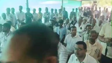 ભાવનગર: મત્સ્યોદ્યોગ રાજ્ય મંત્રી પરષોત્તમભાઈ સોલંકી દ્વારા કોળીયાક ખાતે ખેડૂતો સાથે બેઠક યોજી