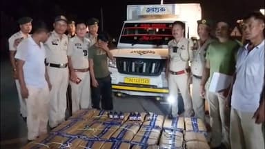 খোয়াই: বাইজালবাড়ি নাকার কাছে ধরা পরল ৩৬ লক্ষাধিক টাকার উপর এসস্কপ। আটক করা হয়েছে একজনকে!