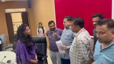 अलीराजपुर: आदिवासी समाज के प्रतिनिधिमंडल ने कलेक्टर से की मुलाकात, छीतू किराड़ की मूर्ति स्थापना पर हुई चर्चा