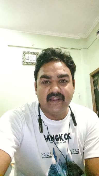 #न्यूज़ रिपोर्टर ज्यादातर अच्छा नहीं बोलते हैं कारण यह है कि बहुत से रिपोर्टरों के पास मास कॉम की डिग्री नहीं होगी