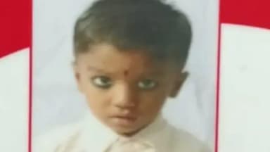 ठाकुरद्वारा: दुल्लाहपुर पट्टी गांव में स्कूल बस से कुचलकर नर्सरी छात्र की मौत, बैक करते समय बस के टायर के नीचे आया 4 साल का मासूम