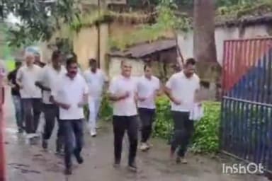 पड़वा: राष्ट्रीय एकता दिवस पर पंडवा थाना में एकता शपथ और मैराथन दौड़ का आयोजन