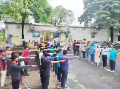 थांदला: काकनवानी में पुलिस द्वारा सरदार वल्लभभाई पटेल की जयंती पर एकता दौड़ का आयोजन