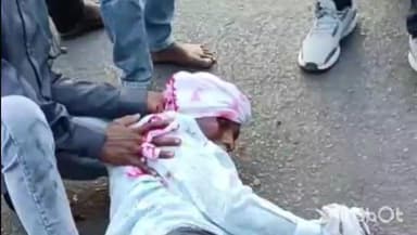 फरसगांव: NH-30 बोरगांव पुल के पास दो बाइक की आमने-सामने हुई टक्कर, ग्राम झाटीबन पंचायत के सचिव सहित तीन लोग घायल