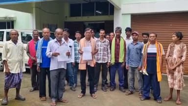 ଜମନକିରା: ଜଙ୍ଗଲ ଜମି ବଣ୍ଟନରେ ଆନିୟମିତା ଅଭିଯୋଗ ଆଣିଲେ ନକଟିପାଲି ଗ୍ରାମବାସୀ, ଜମନକିରା ତହସିଲ ଅଫିସରେ ଦାବିପତ୍ର ପ୍ରଦାନ