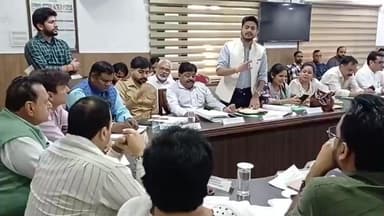 कालका: नगर परिषद कालका पिंजौर की बैठक में पार्षद सौरभ गुप्ता ने शहर के नदी बैलों का मुद्दा उठाया