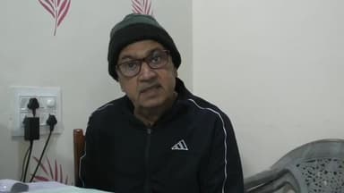 नागदा: नागदा में नगरपालिका के वाहन की कुर्की कार्रवाई