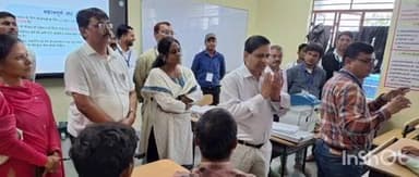 बिस्फी: बिस्फी विधानसभा के सामान्य प्रेक्षक ने मतदान कर्मियों के दूसरे चरण के प्रशिक्षण का निरीक्षण किया
