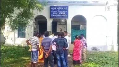 বড়ঞা: শারীরিক যন্ত্রণা আর মানসিক ক্লান্তি! নবদূর্গা গ্রামে শেষ অধ্যায় এক বৃদ্ধের জীবনে