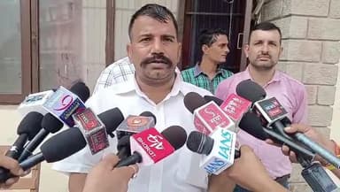 हमीरपुर: हमीरपुर के जिला अध्यक्ष राजेश ने कहा, एबुलेस कर्मी न्यूनतम वेतन से वंचित, लगातार हो रहे शोषण का शिकार