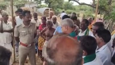 காங்கேயம்: பரஞ்சேர்வழி பகுதியில் தெரு நாய்கள் கடித்ததில் 10க்கும் மேற்பட்ட ஆடுகள் உயிரிழப்பு -விவசாயிகள் போராட்டத்தால் பரபரப்பு