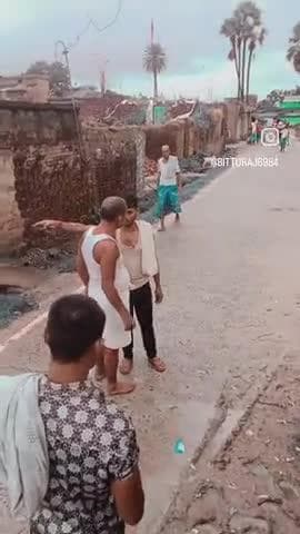 गली देने का किस ने हक दिया