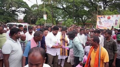 ତିିହିଡି: ଆଜି ତିହିଡି଼ ବଜାରରେ ଜଳ ନିଷ୍କାସନ ନିମନ୍ତେ ଏକ ନୂତନ ଡ୍ରେନ ନିର୍ମାଣ ପ୍ରକଳ୍ପର ଶୁଭାରମ୍ଭ କରିଛନ୍ତି ଉଚ୍ଚଶିକ୍ଷା ମନ୍ତ୍ରୀ ସୁର୍ୟବଂଶୀ