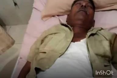 బొబ్బిలి: సాలూరు డిపోకు చెందిన ఆర్టీసీ కండక్టర్ విధులు నిర్వహిస్తూ రామభద్రపురంలో గుండెపోటుతో మృతి