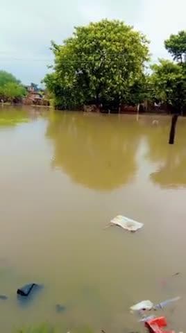 #bhari barish se badh phir se aaya #apna gaw #nathmalpur me