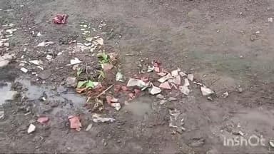 ખાંભા: સમઢીયાળા ગામે મળેલી ગામ સભામાં ગામના વિકાસના કામોને લઈ સરપંચ અને ગામજનો વચ્ચે બબાલનો વિડીયો વાયરલ થયો છે.