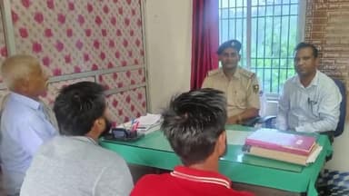 शंकरपुर थाना परिसर में जनता दरबार का आयोजन चार जमीन संबंधित जुड़े मामले का किया गया निष्पादन पूर्व के चार और नए को नोटिस