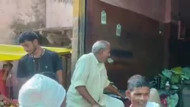 सूरौठ: सूरौठ कस्बे में अज्ञात चोरों ने एक ही रात में तीन दुकानों के चटकाए ताले, करीब तीस हजार रुपये की नगदी की चोरी