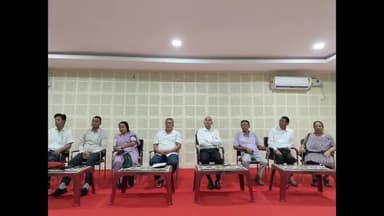 ফুলনি: অটল বিহাৰী বাজপেয়ী ভৱনৰ সভাগৃহত আগন্তুক ৭ তাৰিখে অৰোনোদৈ ৩ সংস্কৰণৰ উন্মোচন সন্দৰ্ভত আলোচনা কৰা হয়