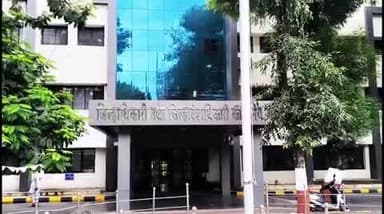 मुदखेड: वाजेगाव येथील इदगाह पुलावरून शुक्रवारी दुपारी वाहुन गेलेल्या १८ वर्षीय तरूणाचा मृतदेह आज रविवारी छोटे कांबळज येथे आढळला