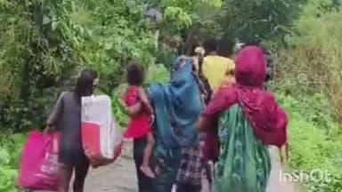 केिशनपुर: किशनपुर में बाढ़ का पानी घुसा, लोग परेशान होकर ऊंचे स्थानों पर पलायन करने को मजबूर