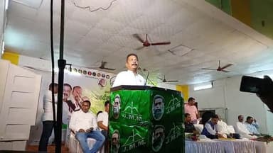 लक्ष्मण टुडू जी ने कार्यकर्ताओं की भूमिका को बॉर्डर पर तैनात सिपाही से जोड़ते हुए कहा अनुशासन से संगठन बनता है।