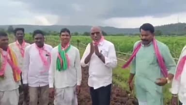 కాగజ్నగర్: గిరిజన ఆదివాసి జోగాపూర్ గ్రామాన్ని పర్యటించిన బీఆర్ఎస్ రాష్ట్ర ప్రధాన కార్యదర్శి ఆర్ఎస్ ప్రవీణ్ కుమార్