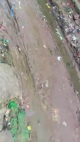 abhi yah Road ke bahut Halat Bigada Hua Hae
yah Road Ne banaa sakte hain Neta Vidhayak ji # are Netaji Road banva diji