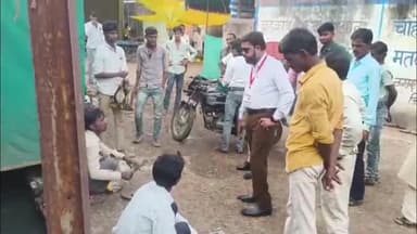 मक्सूदनगढ़: मक्सूदनगढ़ नगर परिषद अधिकारी ने हाट बाजार की व्यवस्थाएं सुधारने के लिए हाट बाजार का लिया जायजा