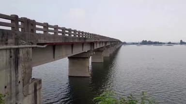 बरही: बरही मैहर स्थित महानदी पुल तीन साल से बंद ग्रामीण परेशान शासन प्रशासन नही दे रहा ध्यान #janamasya