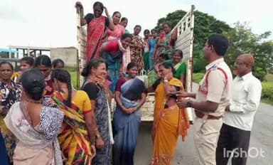 లింగాల: రాంపూర్ స్టేజి వద్ద పోలీస్, చైల్డ్ ప్రొటెక్షన్ కమిటీ విద్యాశాఖ, ఆధ్వర్యంలో తనిఖీలు పత్తి చేను బాట పట్టిన బాలలకు అవగాహన