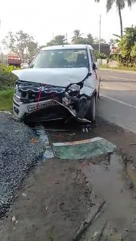 बुद्धमा चौक पर भयानक एक्सीडेंट तीन का एक्सीडेंट। #madhepura #artinews #madhepuranews