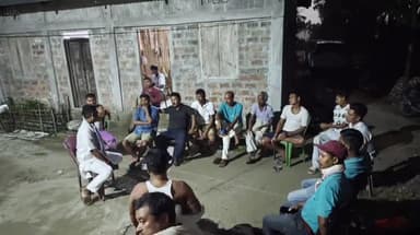 গোঁসাইগাঁও ভাগ: লক্ষ্মীপূজা উপলক্ষে বচাবিলঢ়অন্ঠাইবাৰীত অনুষ্ঠিত সভাত মুখ্য অতিথি হিচাপে উপস্থিত থাকে জিলা বিজেপিৰ সম্পাদক ৰাহুল নাৰ্জাৰী