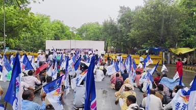 बहुजन मुक्ति पार्टी के प्रदेश सचिव ने बताया की6अक्टूबर की रैली विद्यार्थी मोर्चा के बैनर तले सफल हुई15अक्टूबर जन आक्रोश रैली व 22अक्टूबर को राष्ट्रीय अध्यक्ष माननीय वामन मेश्राम जी का आगमन फतेहपुर जिले में हो रहा आप सभी सादर आमंत्रित हैं