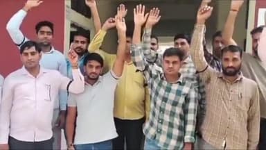 अटेली: अटेली में पटवारियों और कानूनगो ने अपनी मांगों के लिए किया विरोध प्रदर्शन