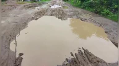 కాగజ్నగర్: అధ్వానంగా మారిన ముట్టంపేట ప్రధాన రహదారి,ఇబ్బందులు పడుతున్న గ్రామస్తులు