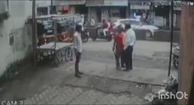 उल्हासनगर: भर रस्त्यात माजी नगरसेवकावर केला होता हल्ला, सीसीटीव्हीच्या आधारे विठ्ठलवाडी पोलिसांनी ठोकल्या आरोपीला बेड्या