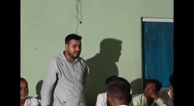 চেঙা: কাছুমাৰা গাঁও পঞ্চায়তৰ এআইইউডিএফৰ আঞ্চলিক  সমিতি সভাত বিধায়ক আশ্ৰাফুল হুছেইনৰ অংশ গ্ৰহণ