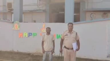 तिल्दा: मुरा में अवैध शराब बिक्री करते एक व्यक्ति को खरोरा पुलिस ने किया गिरफ्तार