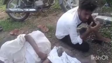 मूल: अक्कापुर टर्निंग पॉईंट वर दुचाकी च्या अपघातात एक जण गंभीर जगती