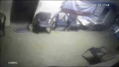 பேரூர்: ஆலாந்துறை பகுதிகளில் வாழைத் தோட்டத்தில் வாழையை தின்று கொண்டு இருந்த ஒற்றைக் காட்டு யானை