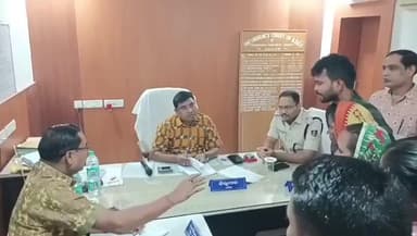 ବୌଦ୍ଧ ସଦର: ହରଭଙ୍ଗା ବ୍ଲକ କାର୍ଯ୍ୟାଳୟ ଠାରେ ଜିଲ୍ଲାପାଳ ଓ ଆରକ୍ଷୀ ଅଧୀକ୍ଷକଙ୍କ ଯୁଗ୍ମ ଜନ ଶୁଣାଣୀ ଶିବିର ଅନୁଷ୍ଠିତ