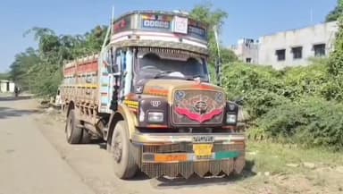 ઘોઘા: ઘોઘા પીપળીયા પુલ પાસેથી ગેરકાયદેસર રેતી ભરેલ એક ટ્રકને ઘોઘા મામલતદાર સાહેબે ઝડપી લઇ કાયદેસરની કાર્યવાહી કરવામાં આવી