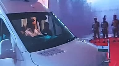 குளத்தூர்: மூகாம்பிகை கல்லூரிக்கு வருகை புரிந்த தமிழக முதல்வருக்கு சிறப்பான வரவேற்பு வழங்கிய அமைச்சர்கள் ஆட்சியர் எம்எல்ஏ மற்றும் அரசு அதிகாரிகள்