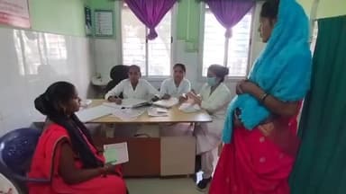 नारायणगंज: नारायणगंज में प्रधानमंत्री सुरक्षित मातृत्व दिवस शिविर आयोजित, गर्भवती महिलाओं की हुई जांच