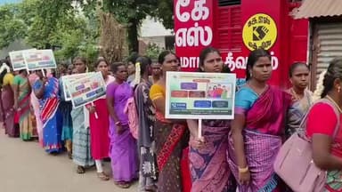 நத்தம்: நத்தத்தில் வாக்காளர் பட்டியல் சிறப்பு தீவிர திருத்த பணிகள் குறித்து விழிப்புணர்வு பேரணி