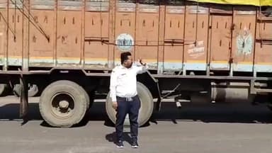 ગાંધીધામ: નક્ટી પૂલથી કંડલા બ્રિજ સુધી રોડના સમારકામથી ટ્રાફિક જામ