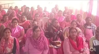 धामपुर: नहटौर ब्लॉक परिसर में पोषण भी पढ़ाई भी योजना के अंतर्गत आंगनबाड़ी कार्यकत्रियों का तीन दिवसीय प्रशिक्षण शुरू