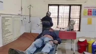 सिकंदरा: प्रीतमपुर गांव के पास नेशनल हाईवे पर स्कूटी को ऑटो ने मारी जोरदार टक्कर, दो युवक गंभीर, मेडिकल कॉलेज रेफर